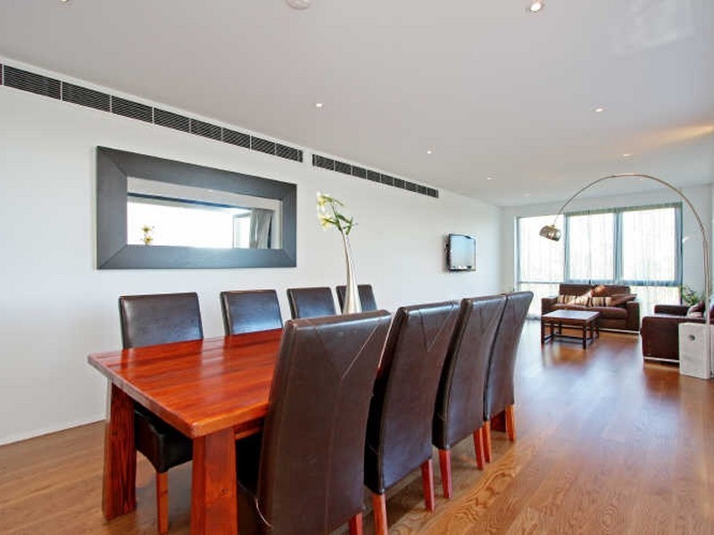 4/11 Sydney Avenue, Barton ACT 2600