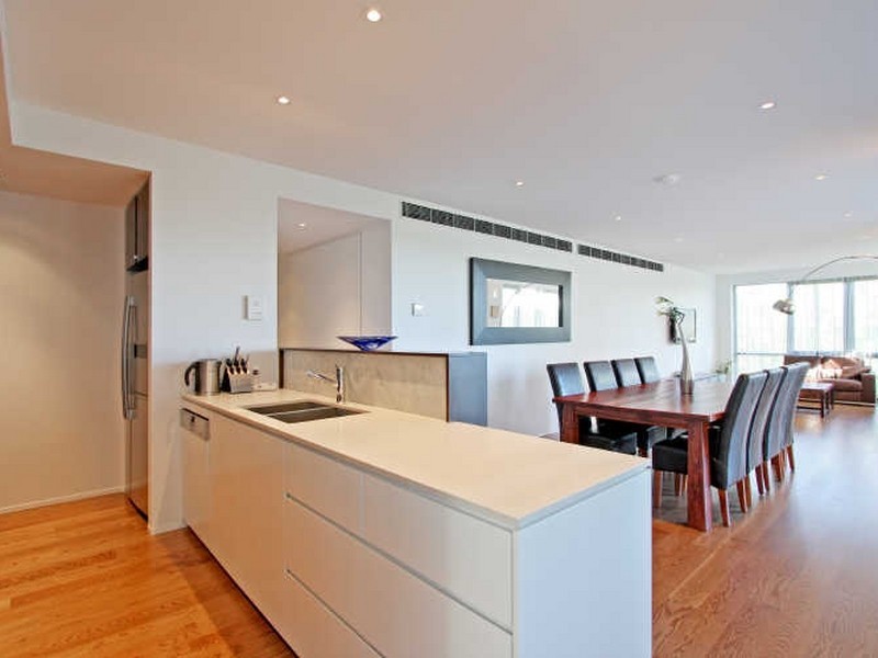 4/11 Sydney Avenue, Barton ACT 2600