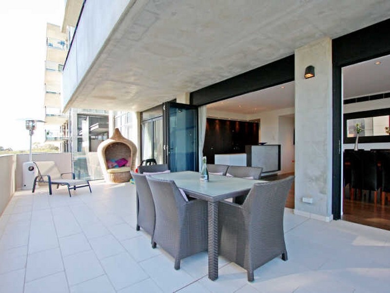 4/11 Sydney Avenue, Barton ACT 2600