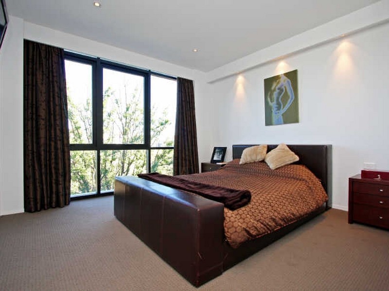 4/11 Sydney Avenue, Barton ACT 2600