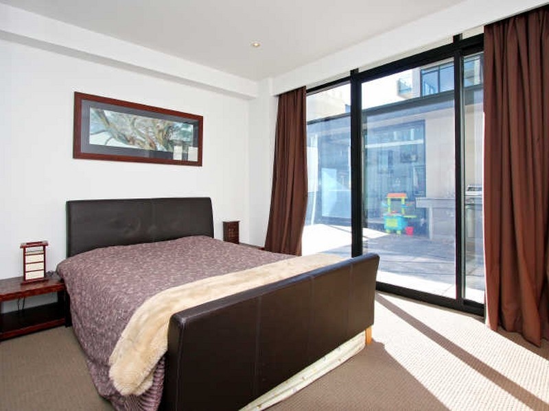 4/11 Sydney Avenue, Barton ACT 2600