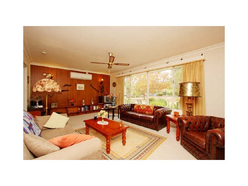 12 Nelson Place, Curtin ACT 2605