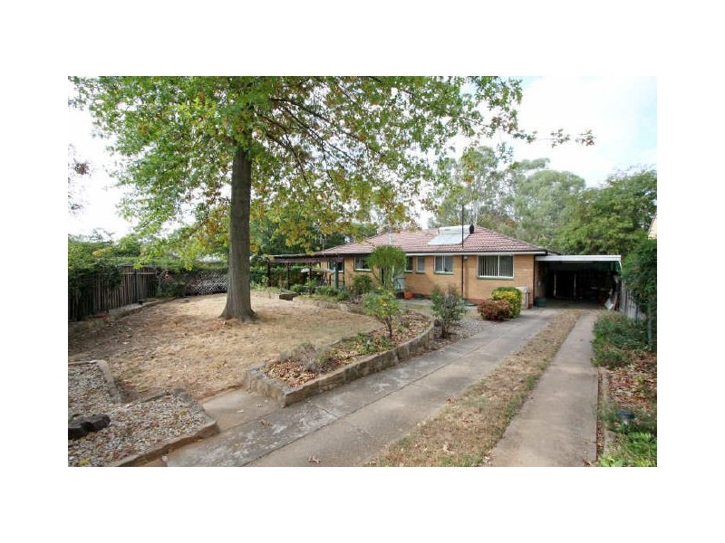 12 Nelson Place, Curtin ACT 2605