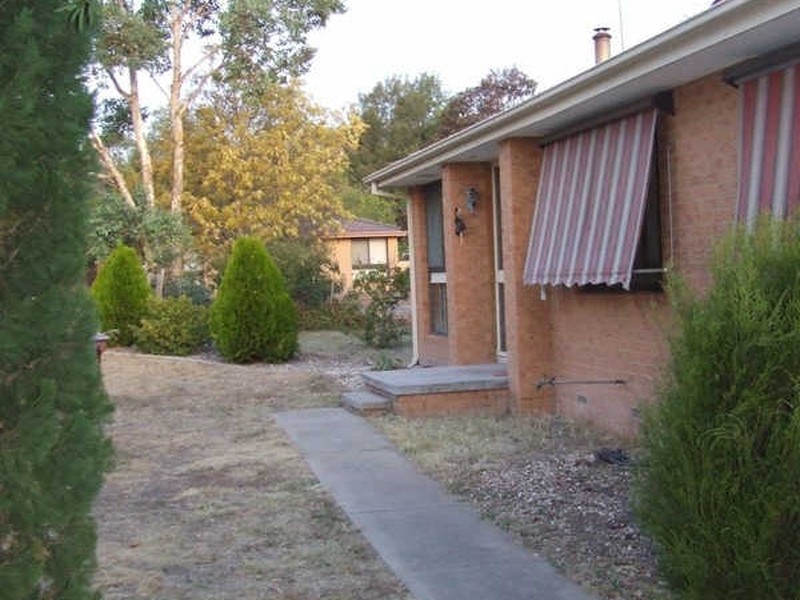 11 Barraclough Crescent, Monash ACT 2904