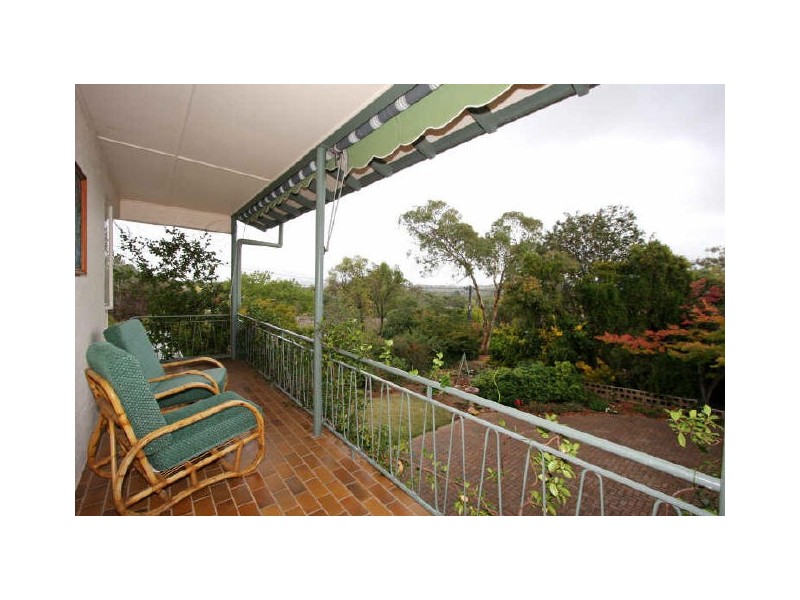 12 Birdwood Street, Hughes ACT 2605