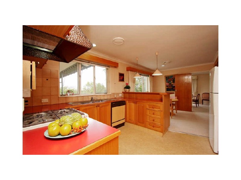 12 Birdwood Street, Hughes ACT 2605