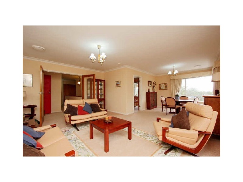 12 Birdwood Street, Hughes ACT 2605
