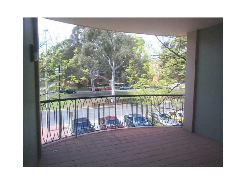 15/18 Captain Cook Crescent, Griffith ACT 2603