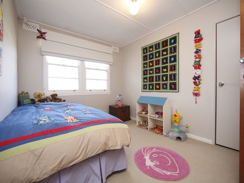 17 Mindarie Street, Narrabundah ACT 2604