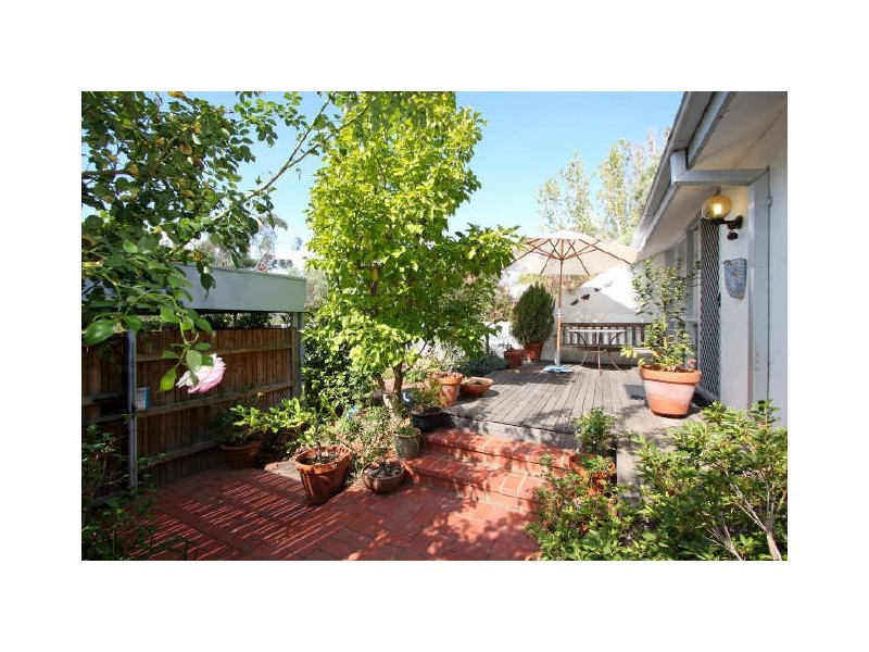 8 Cornish Place, Holder ACT 2611