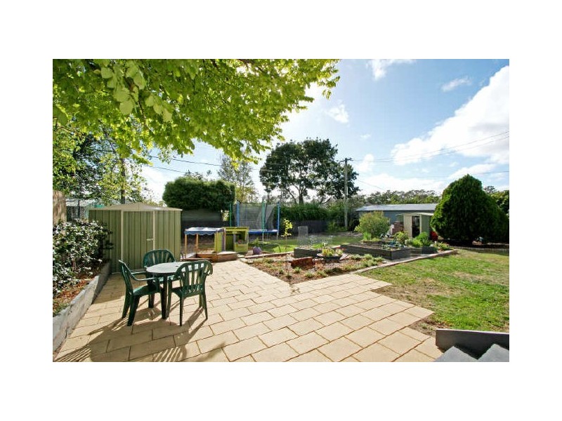 9 Boolimba Crescent, Narrabundah ACT 2604