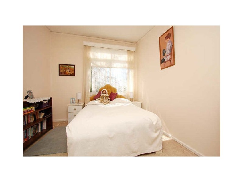 126 Captain Cook Crescent, Narrabundah ACT 2604