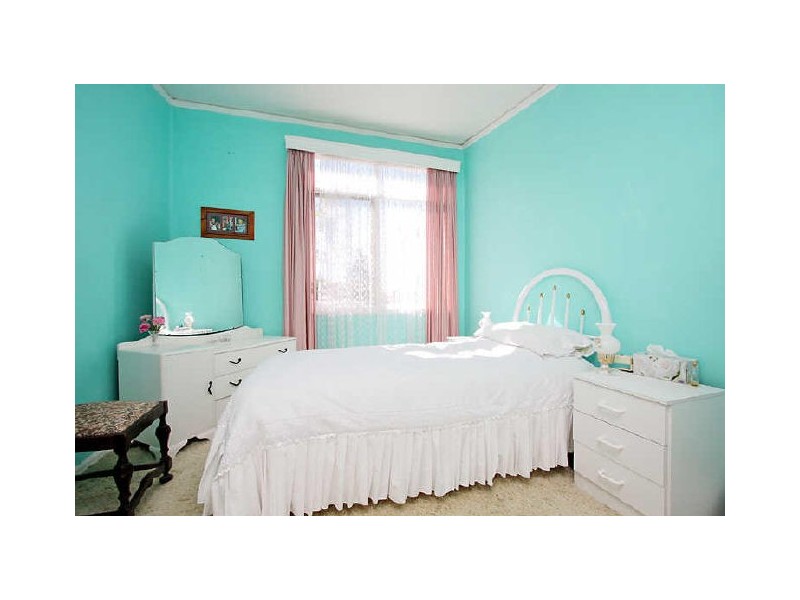 126 Captain Cook Crescent, Narrabundah ACT 2604