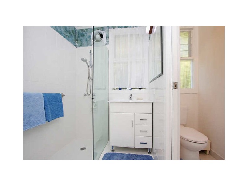 126 Captain Cook Crescent, Narrabundah ACT 2604