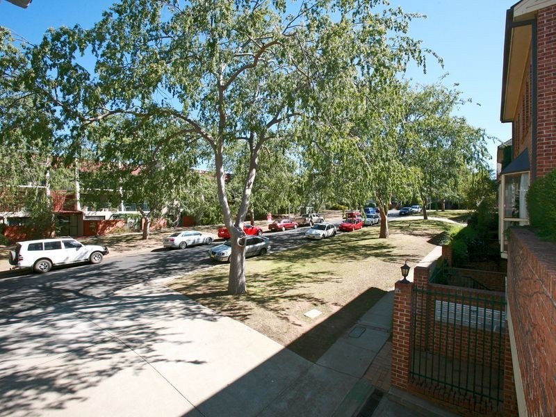 18/3 Ovens Street, Griffith ACT 2603