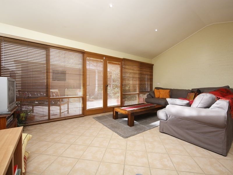 12 Fielder Place, Florey ACT 2615