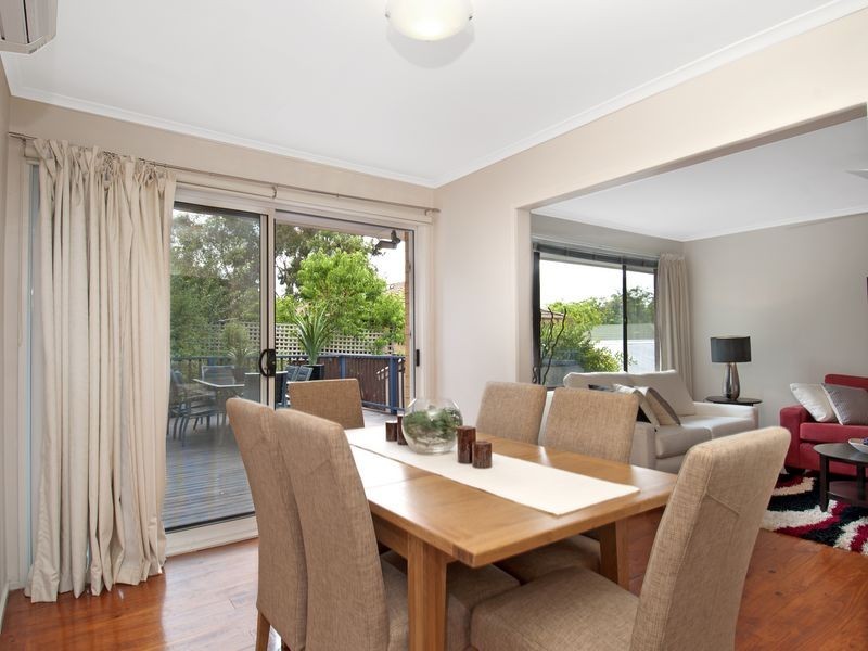 15 Laman Place, Charnwood ACT 2615