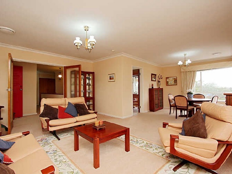 12 Birdwood Street, Hughes ACT 2605