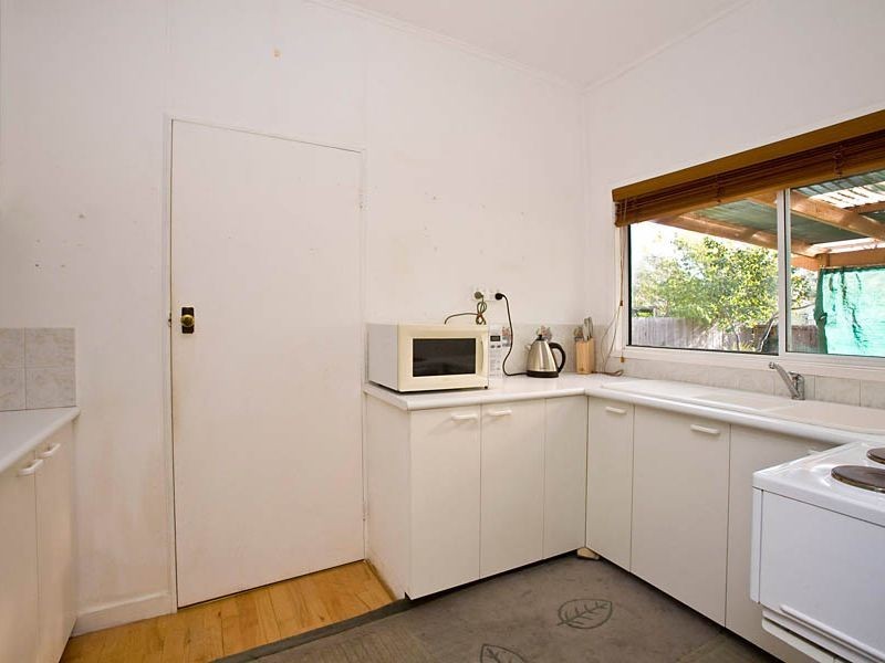 10 Euroka Street, Narrabundah ACT 2604
