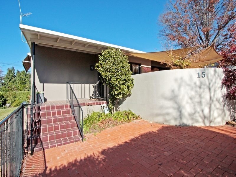 15 Pullen Street, Narrabundah ACT 2604