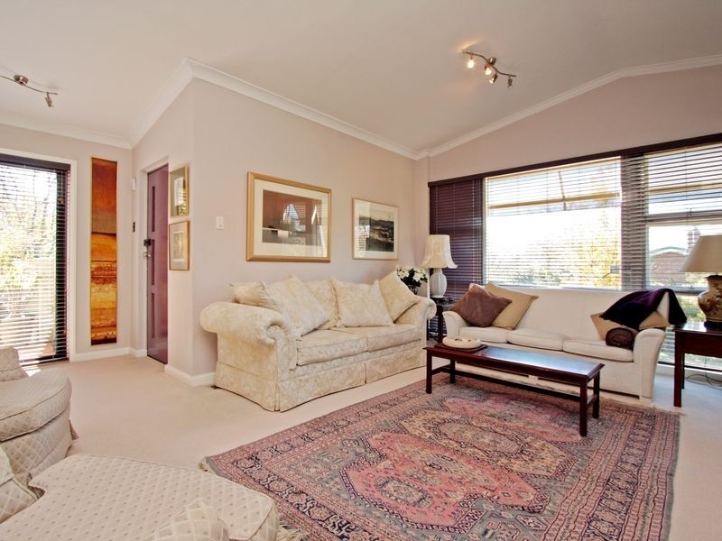 15 Pullen Street, Narrabundah ACT 2604