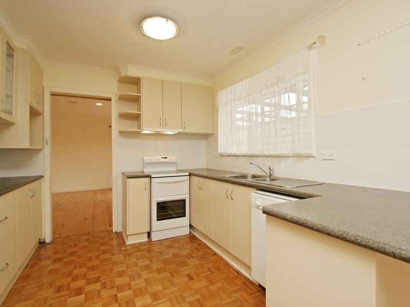 33 Spafford Crescent, Farrer ACT 2607