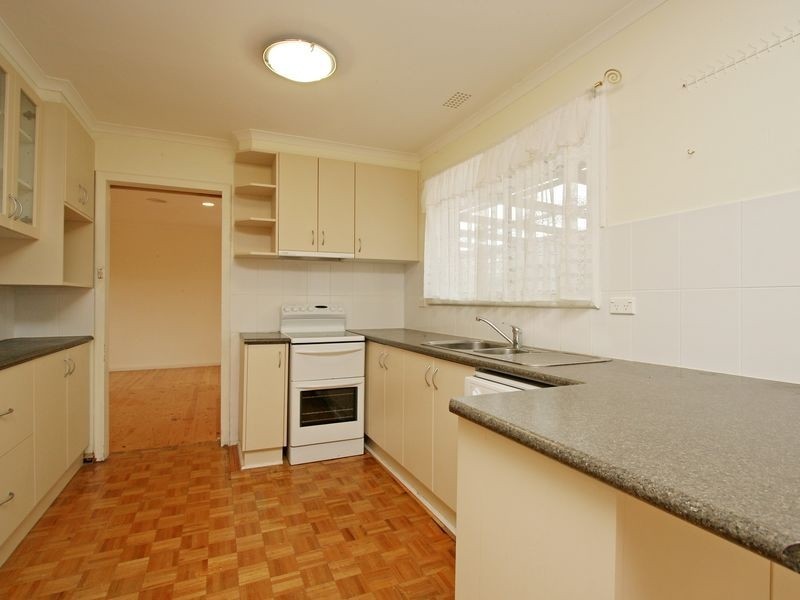 33 Spafford Crescent, Farrer ACT 2607