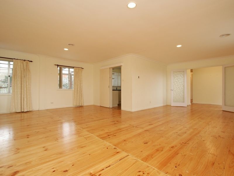 33 Spafford Crescent, Farrer ACT 2607