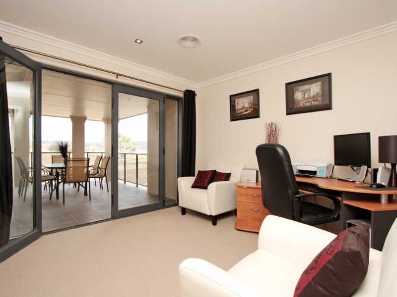76 Carpentaria Street, Harrison ACT 2914