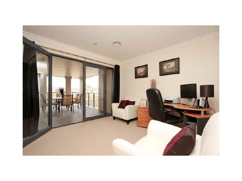 76 Carpentaria Street, Harrison ACT 2914