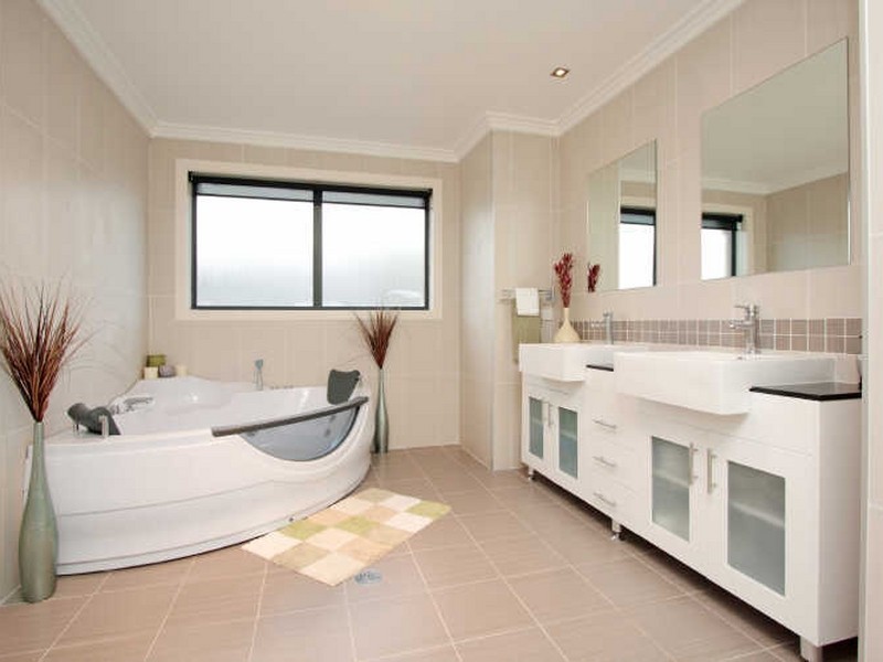 76 Carpentaria Street, Harrison ACT 2914