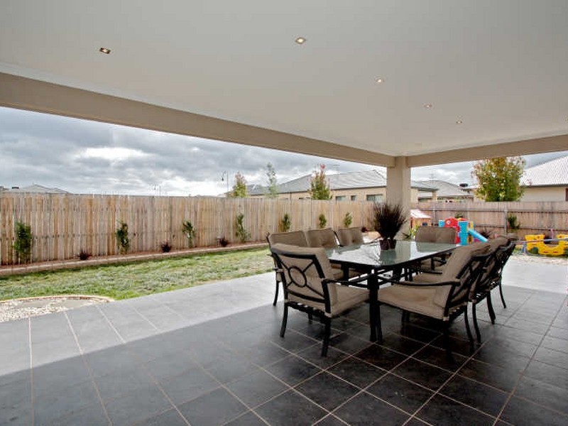 76 Carpentaria Street, Harrison ACT 2914