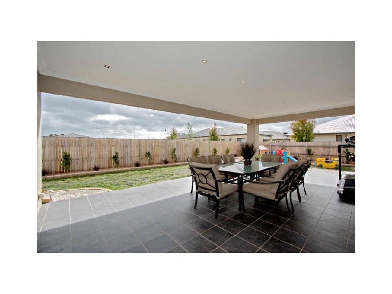 76 Carpentaria Street, Harrison ACT 2914
