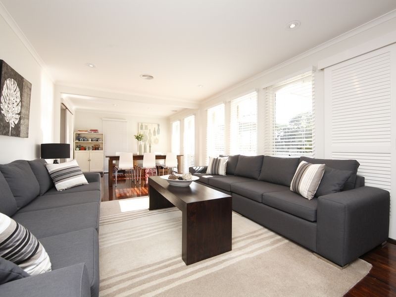 8 Nangle Place, Giralang ACT 2617
