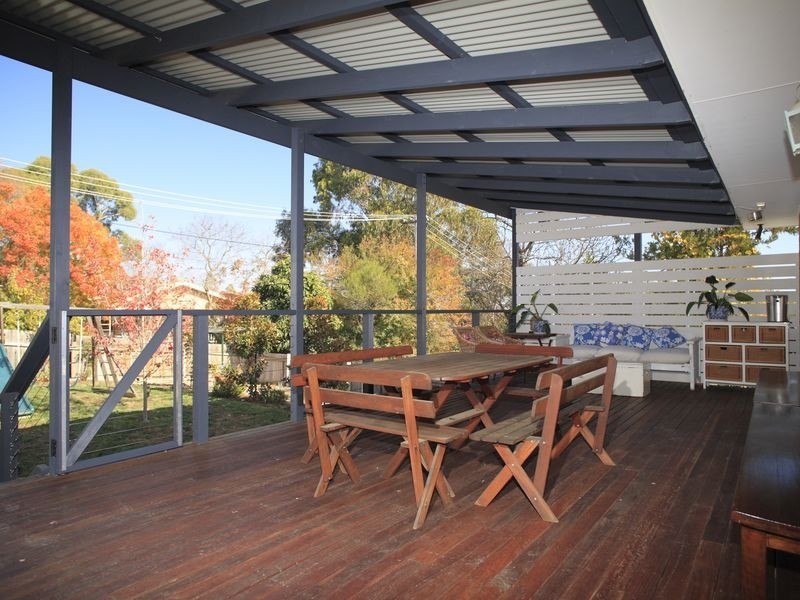 8 Nangle Place, Giralang ACT 2617