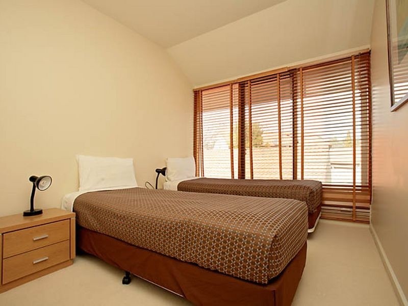 100 Arthur Circle, Forrest ACT 2603