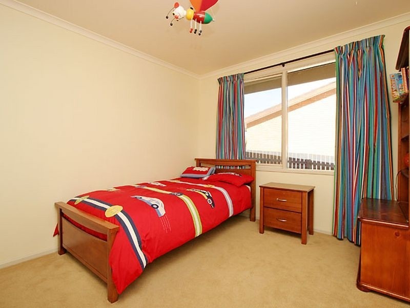 27 Guthridge Crescent, Wanniassa ACT 2903
