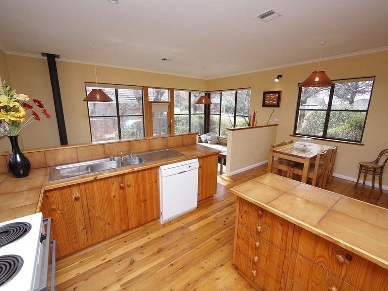 24 Lockyer Street, Griffith ACT 2603