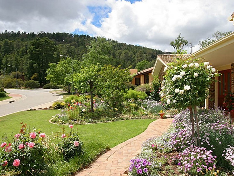 39 Rowntree Crescent, Isaacs ACT 2607