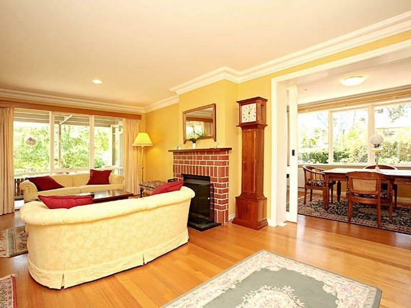 111 Monaro Crescent, Red Hill ACT 2603