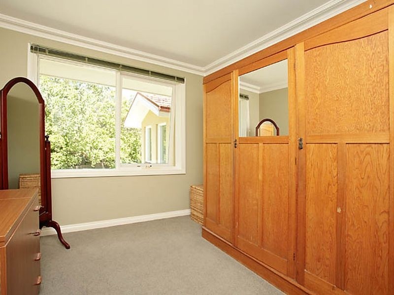 111 Monaro Crescent, Red Hill ACT 2603