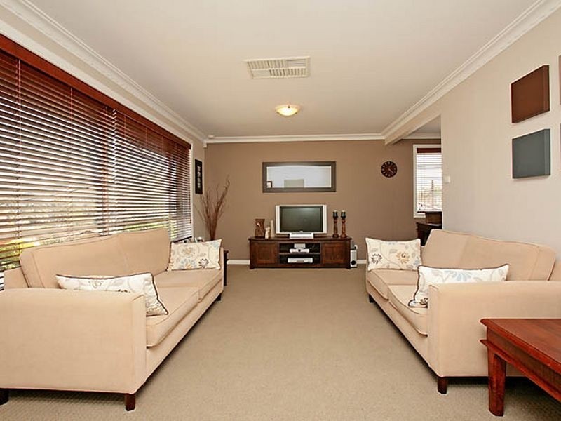 4 Moodie Street, Farrer ACT 2607