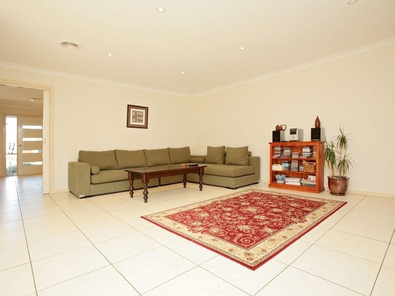 17 Osprey Street, Harrison ACT 2914