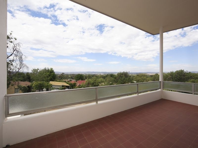 28 Caley Crescent, Narrabundah ACT 2604