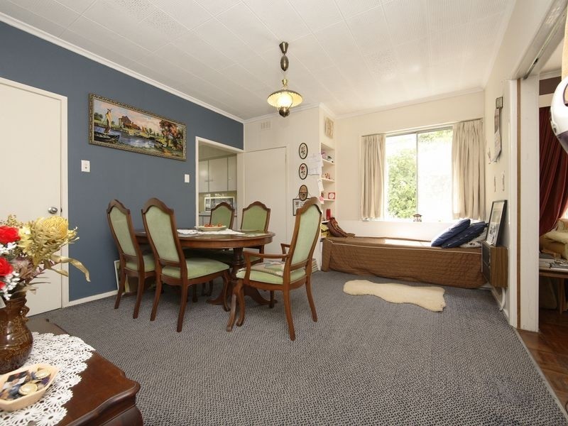 28 Caley Crescent, Narrabundah ACT 2604