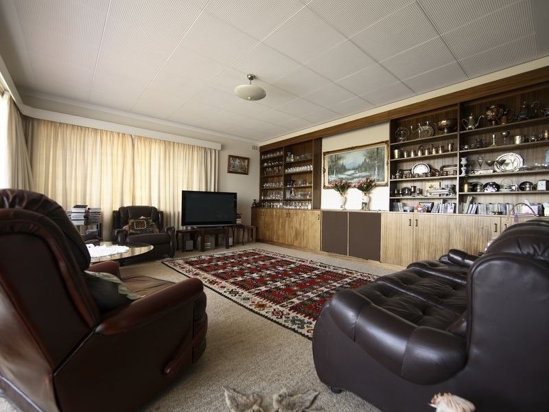 28 Caley Crescent, Narrabundah ACT 2604