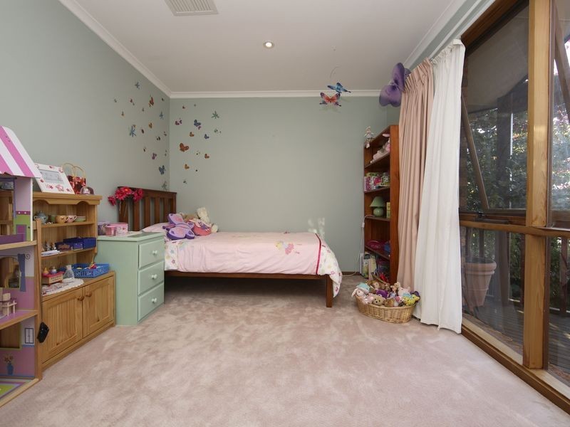 18 Parfitt Crescent, Calwell ACT 2905