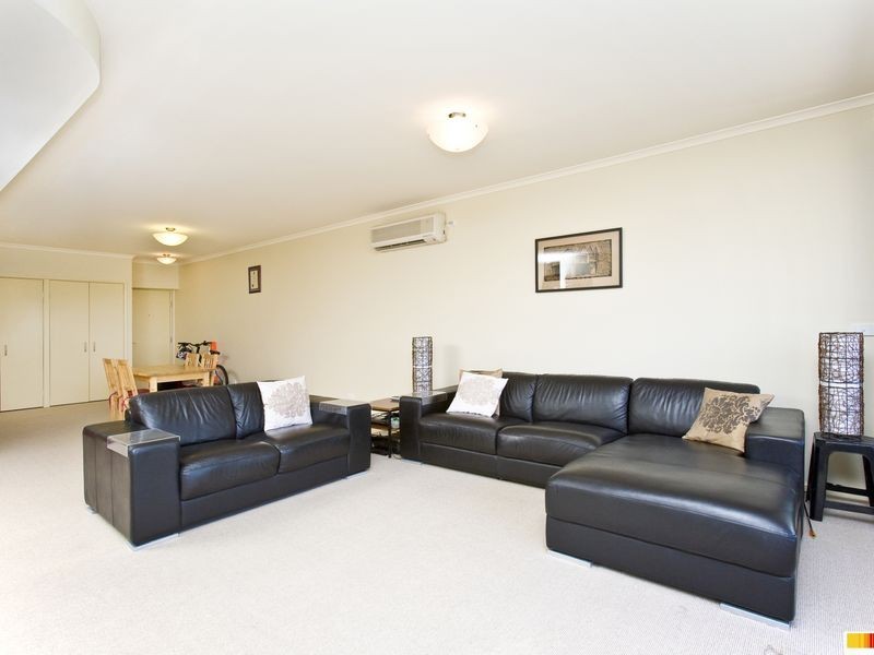 102/107 Canberra Avenue, Griffith ACT 2603