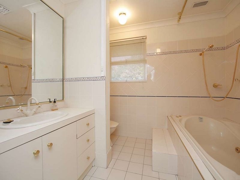 7 Supply Place, Red Hill ACT 2603