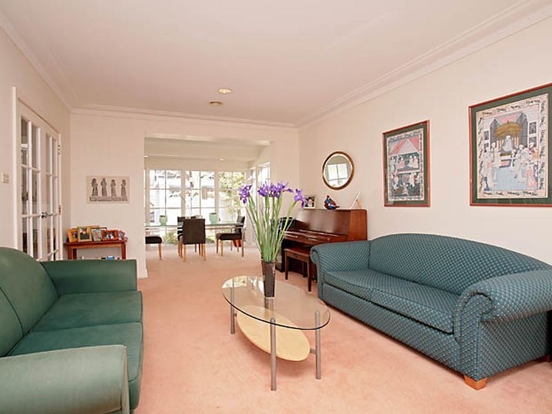 5 Dugan Street, Deakin ACT 2600